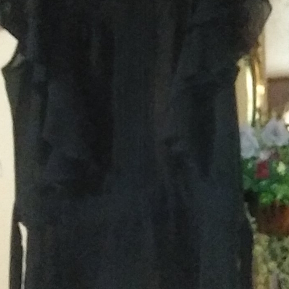 Classy black top by Twenty one - Picture 8 of 10